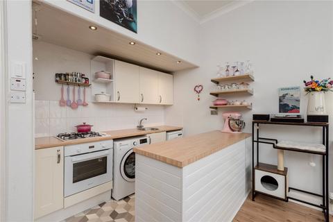 3f2, 16 Eyre Place, Edinburgh, EH3 5EP