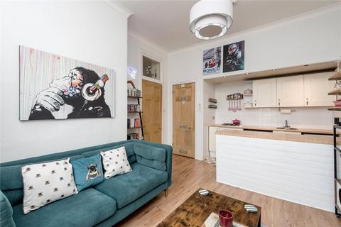 3f2, 16 Eyre Place, Edinburgh, EH3 5EP
