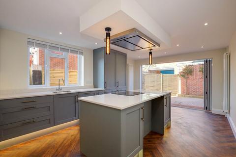 6a Hemdean Road, Caversham, Reading, RG4 7SX
