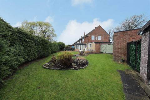 13 Brompton Close, Hull, HU5 4LT