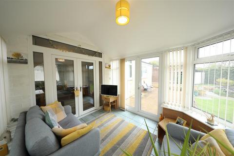13 Brompton Close, Hull, HU5 4LT