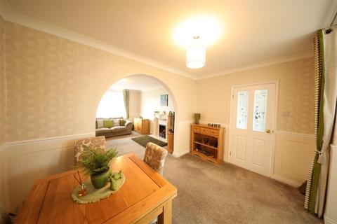 13 Brompton Close, Hull, HU5 4LT