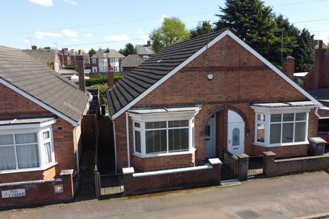 2 bedroom semi-detached bungalow for sale, Huntingdon Road, Northfields, Leicester, LE4