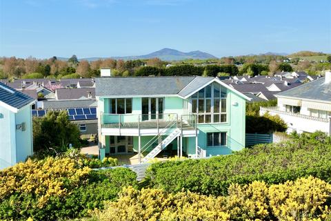 undefined, 12 Innes Estate, Pwllheli
