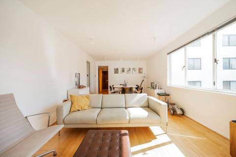 2 bedroom flat for sale, North Hill, London N6