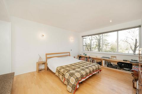 2 bedroom flat for sale, North Hill, London N6