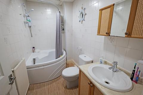 9 Leonard Street, Barnoldswick, BB18 5NL