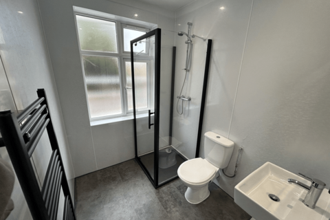 2 bedroom flat to rent, London, SE15