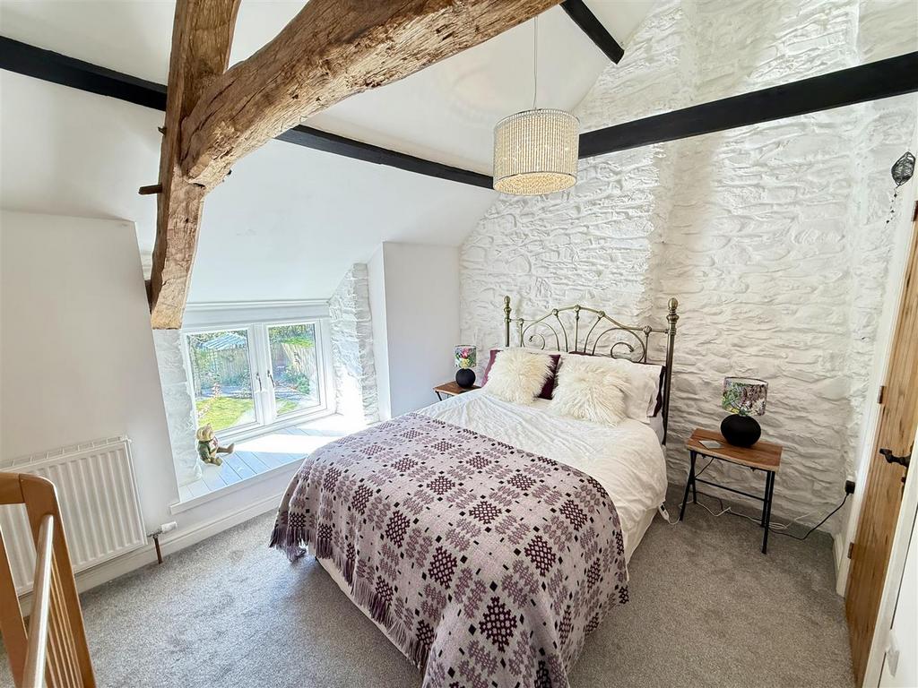 Master bedroom 1