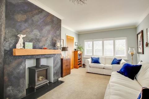 3 bedroom detached bungalow for sale, Lymington Road, New Milton, BH25