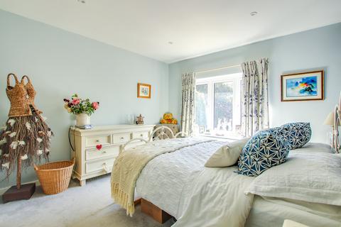 3 bedroom detached bungalow for sale, Lymington Road, New Milton, BH25