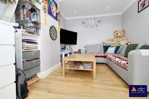 61a The Heights, Northolt, UB5 4BP