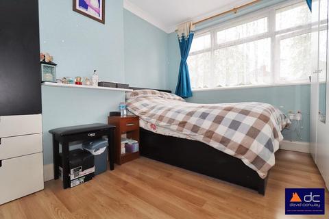 61a The Heights, Northolt, UB5 4BP