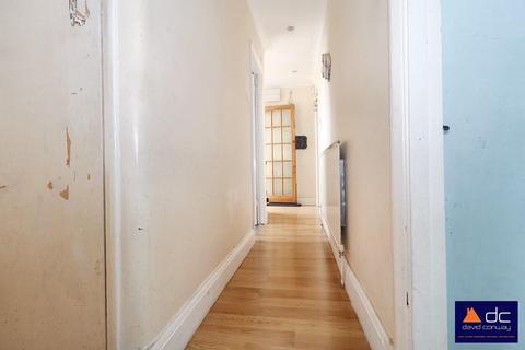 61a The Heights, Northolt, UB5 4BP