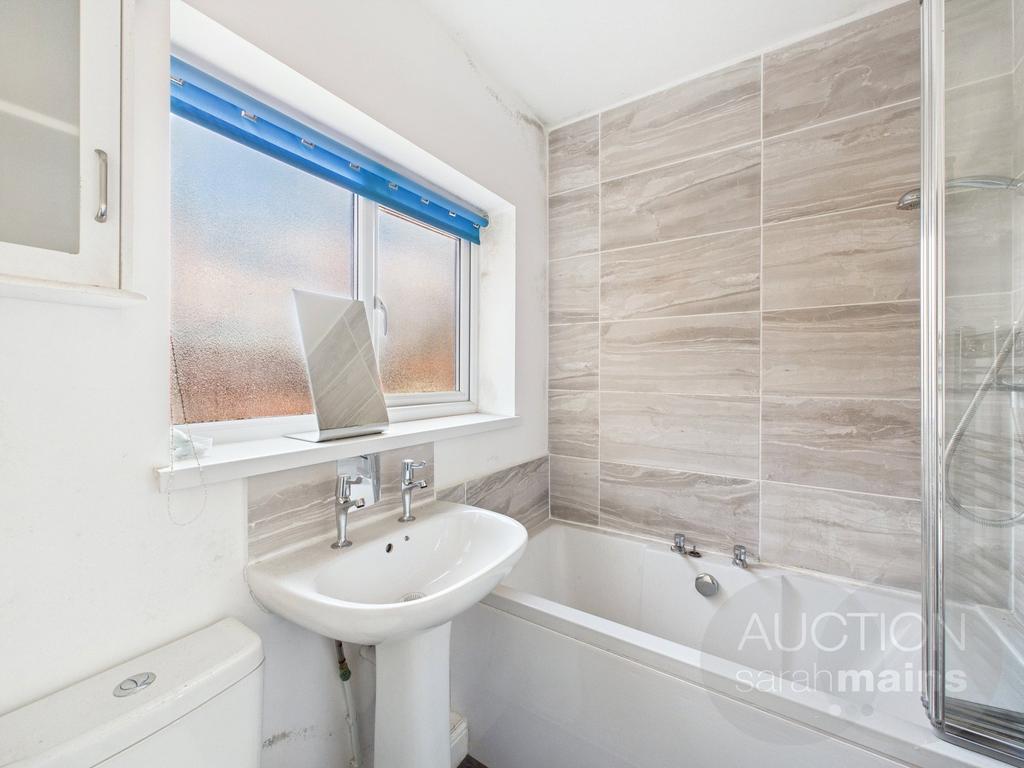 Downstairs-Bathroom