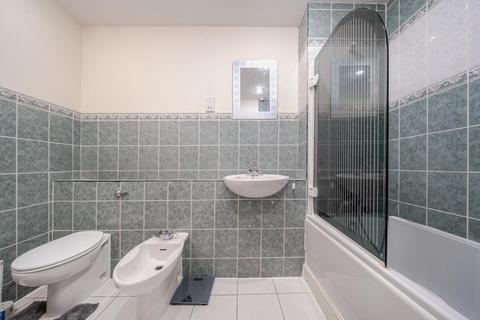 39 Elderfield Place, London, SW17 6EB