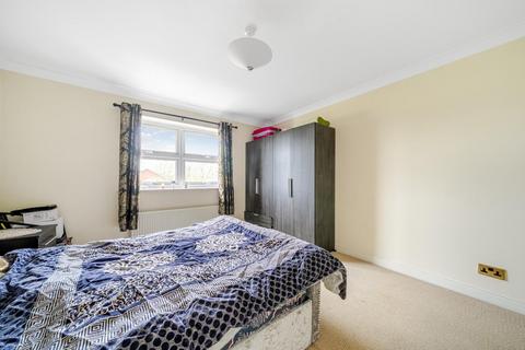 39 Elderfield Place, London, SW17 6EB