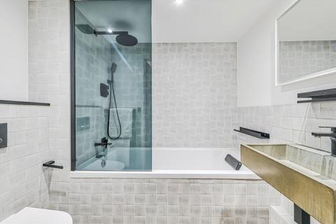 2 bedroom flat for sale, Kingsland Road, London E8