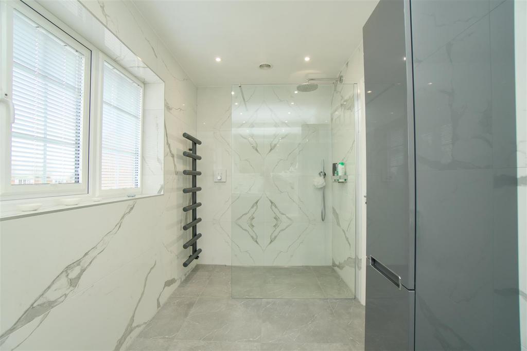Ensuite Shower Room