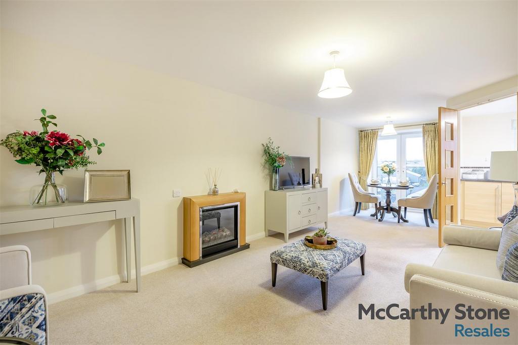8676437-interior05.jpg