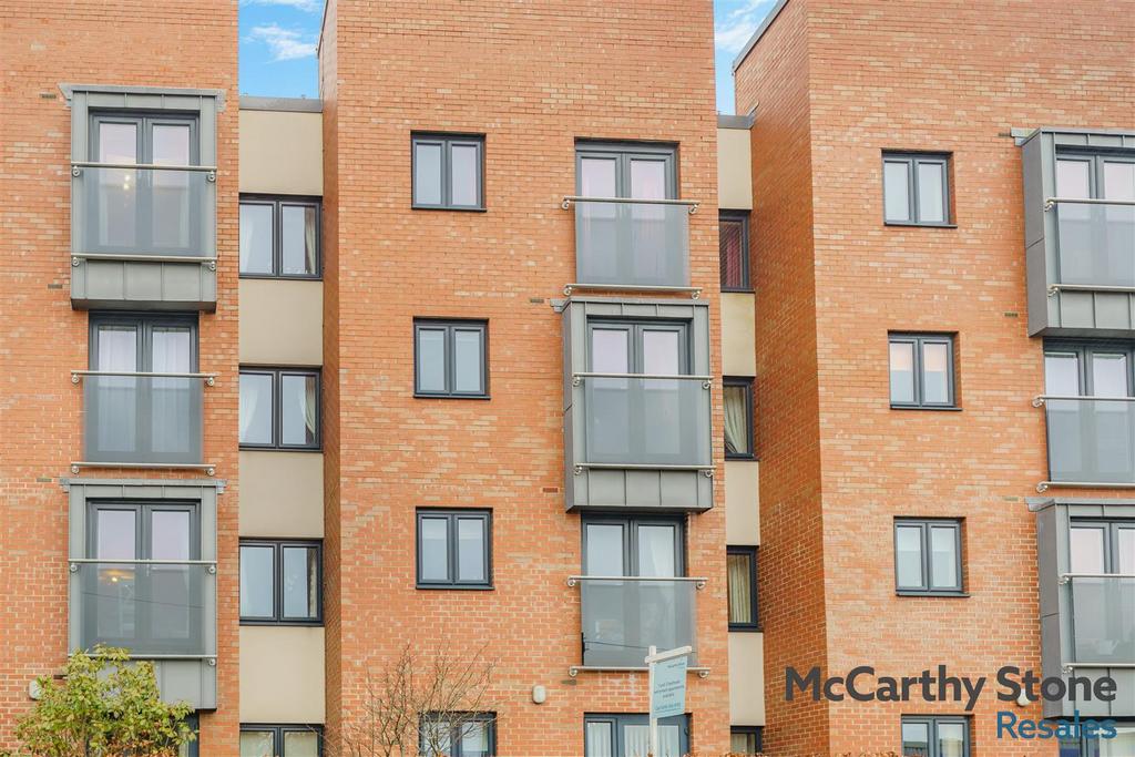 8676437-exterior06.jpg
