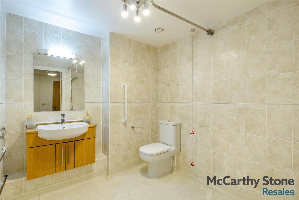 8676437-interior04.jpg