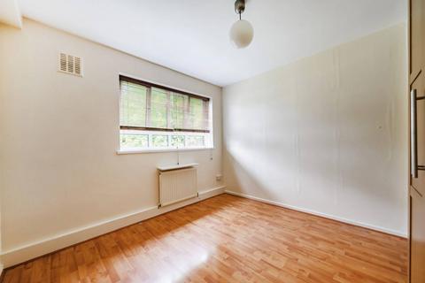 1 bedroom flat to rent, Weir House, Balham, London, SW12