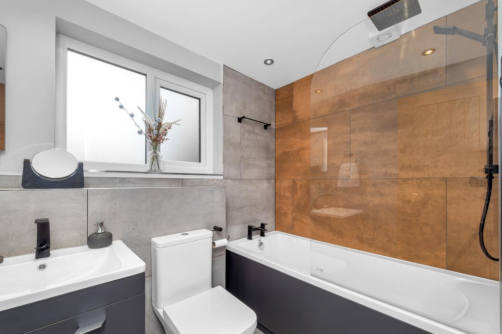 108 Glossop Road Interior-43.jpg