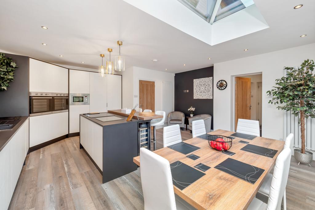 108 Glossop Road Interior-10.jpg