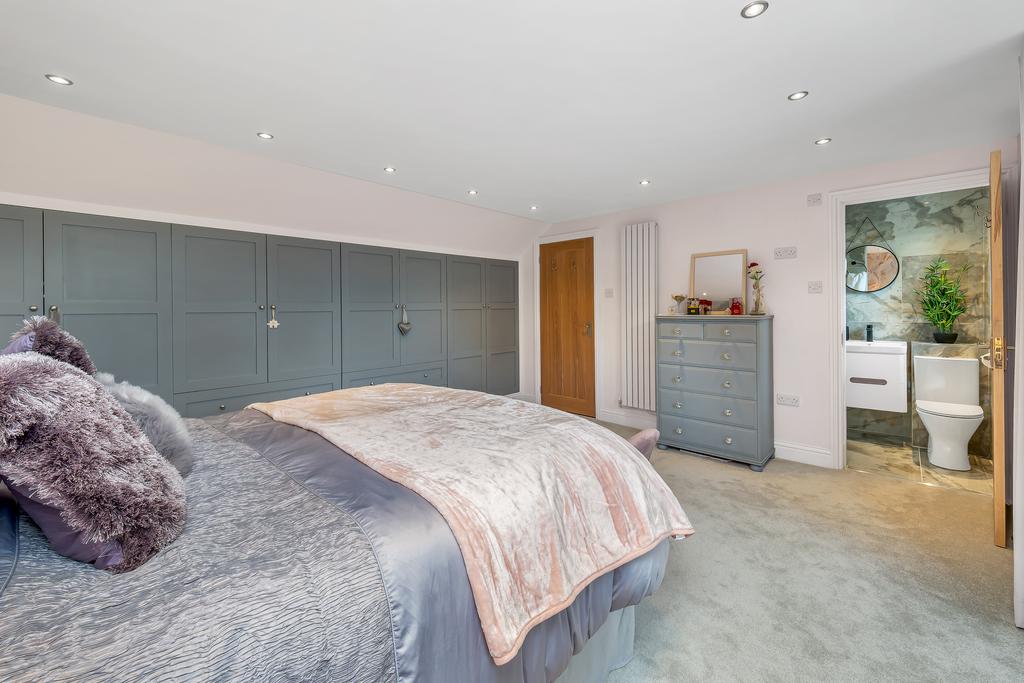 108 Glossop Road Interior-34.jpg