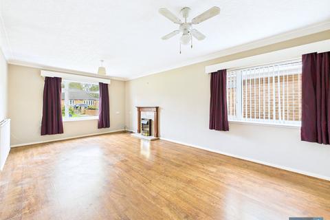 3 bedroom bungalow for sale, Selhurst Crescent, Doncaster, South Yorkshire, DN4