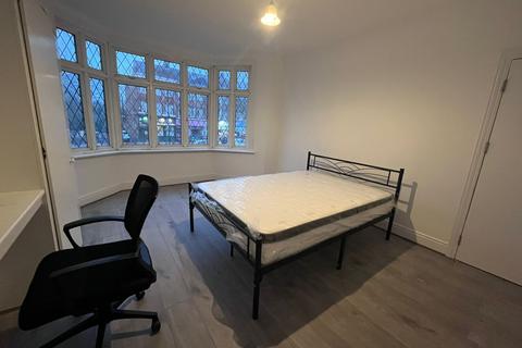 House share to rent, Greenford Road, Greenford, Greater London, UB6