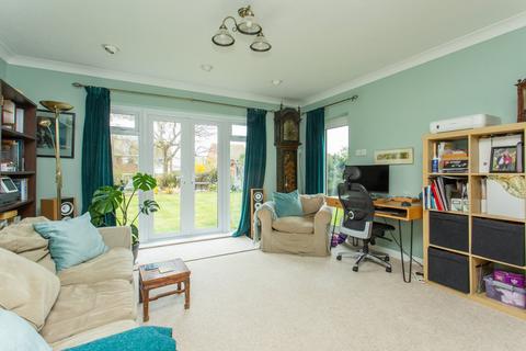 2 Ashurst Avenue, Whitstable, CT5 4PU