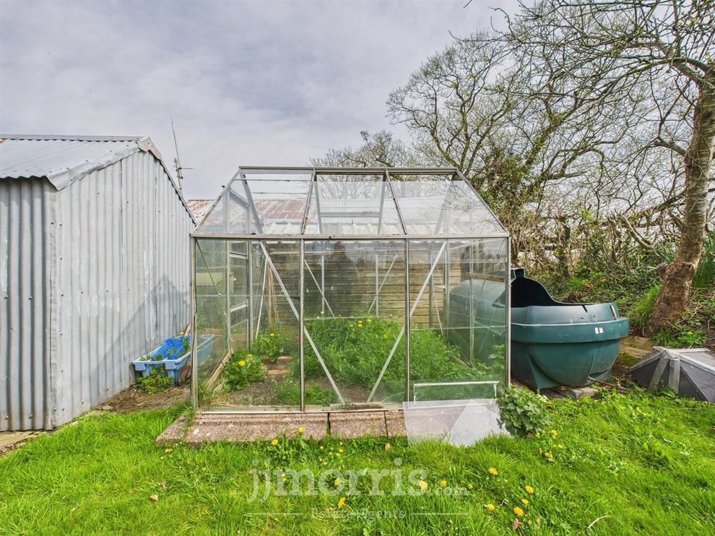 CAM02878 G0-PR0009-STILL023.jpg