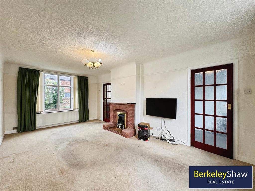 Living/dining room