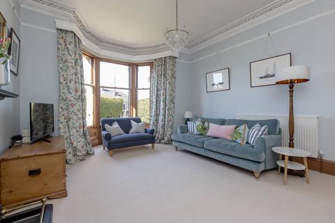 30 Duddingston Park, Edinburgh, EH15 1JX