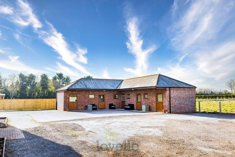 5 bedroom detached house for sale, Humberston Road, Tetney DN36