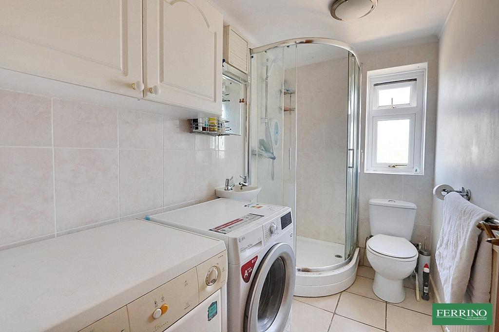 Utility/Shower Room