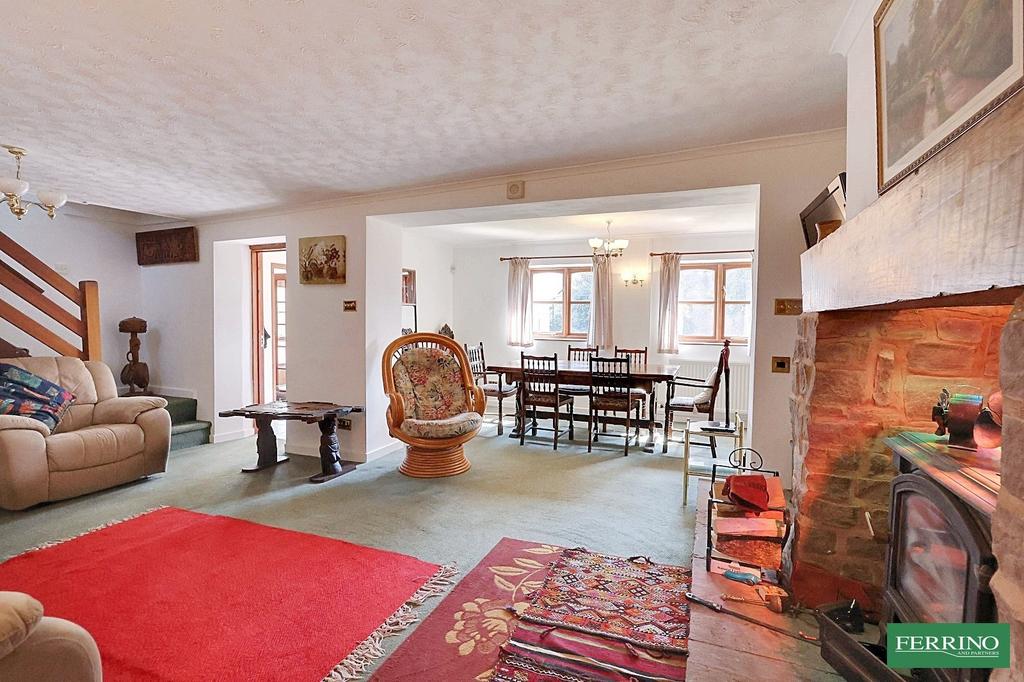 Sitting/Dining Room