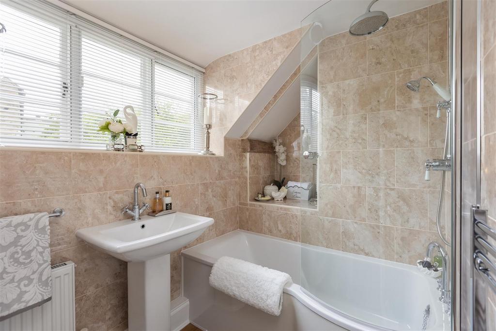 Apple Blossom Cottage Bathroom.jpg