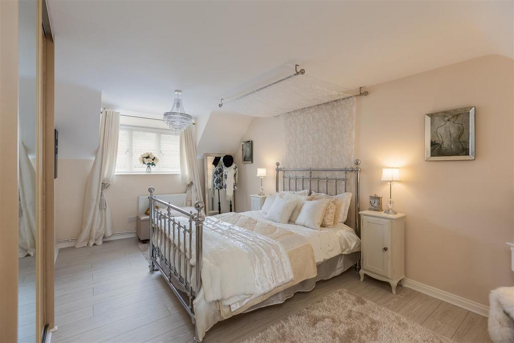 Apple Blossom Cottage Bedroom 1-1.jpg