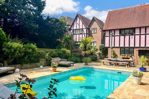 undefined, Nursery Road, Loughton, Essex