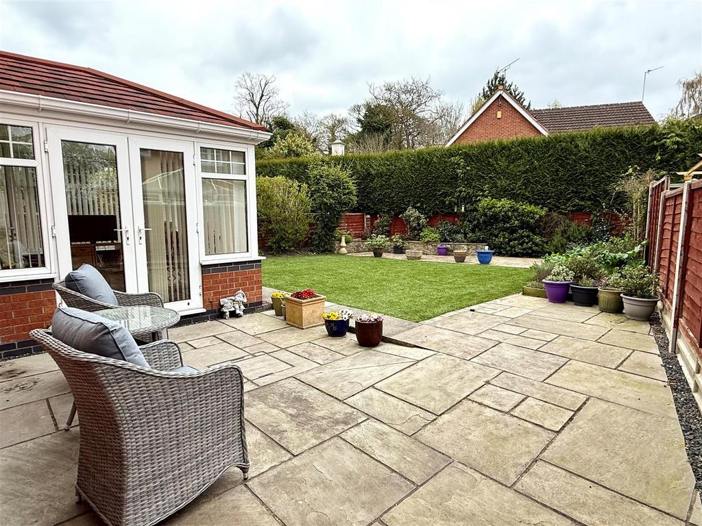 26 Welton Garden.jpg