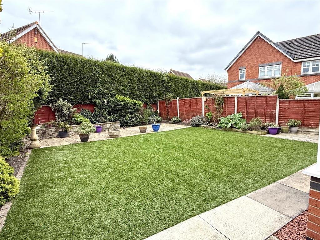 26 Welton Garden2.jpg