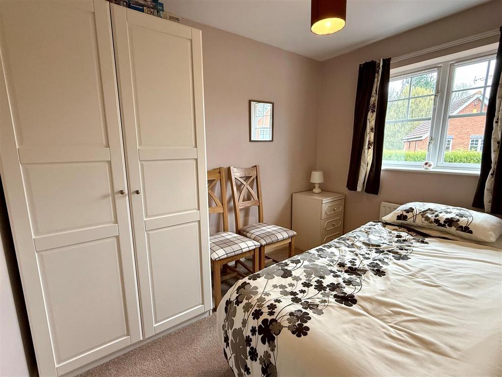 26 Welton Bed2.jpg