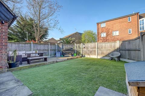 60 Brackley Crescent, Basildon, SS13 1RA