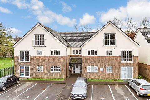 2 bedroom flat for sale, Stafford Rise, Caterham CR3