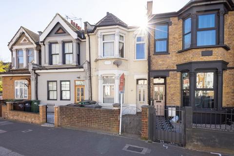 4 bedroom terraced house for sale, Palmerston Road, London E17
