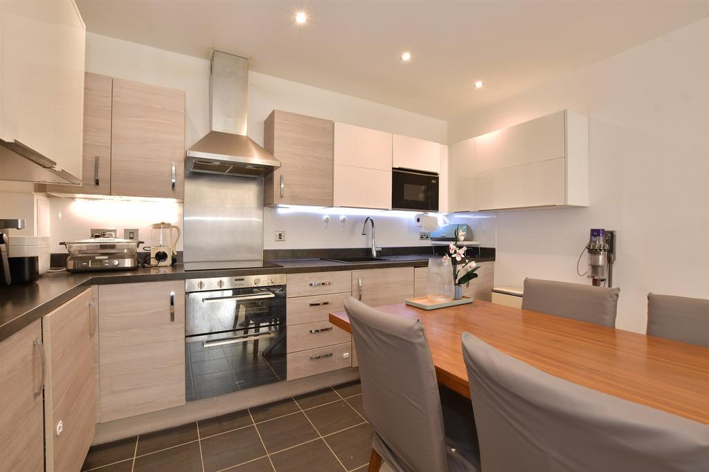 Lounge/Kitchen/Dining Room