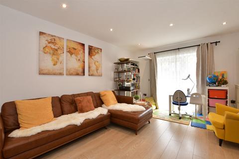 2 bedroom apartment for sale, Thornbury Way, Walthamstow